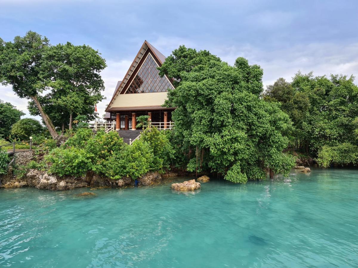 Sienna Resort Maratua Island Exterior photo