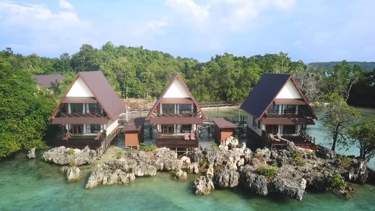 Sienna Resort Maratua Island Exterior photo